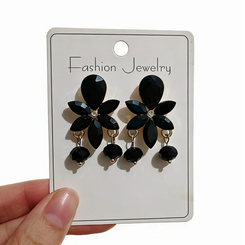 Diamond-embellished geometric tassel earrings, fashionable teardrop-shaped high-end commuter earrings